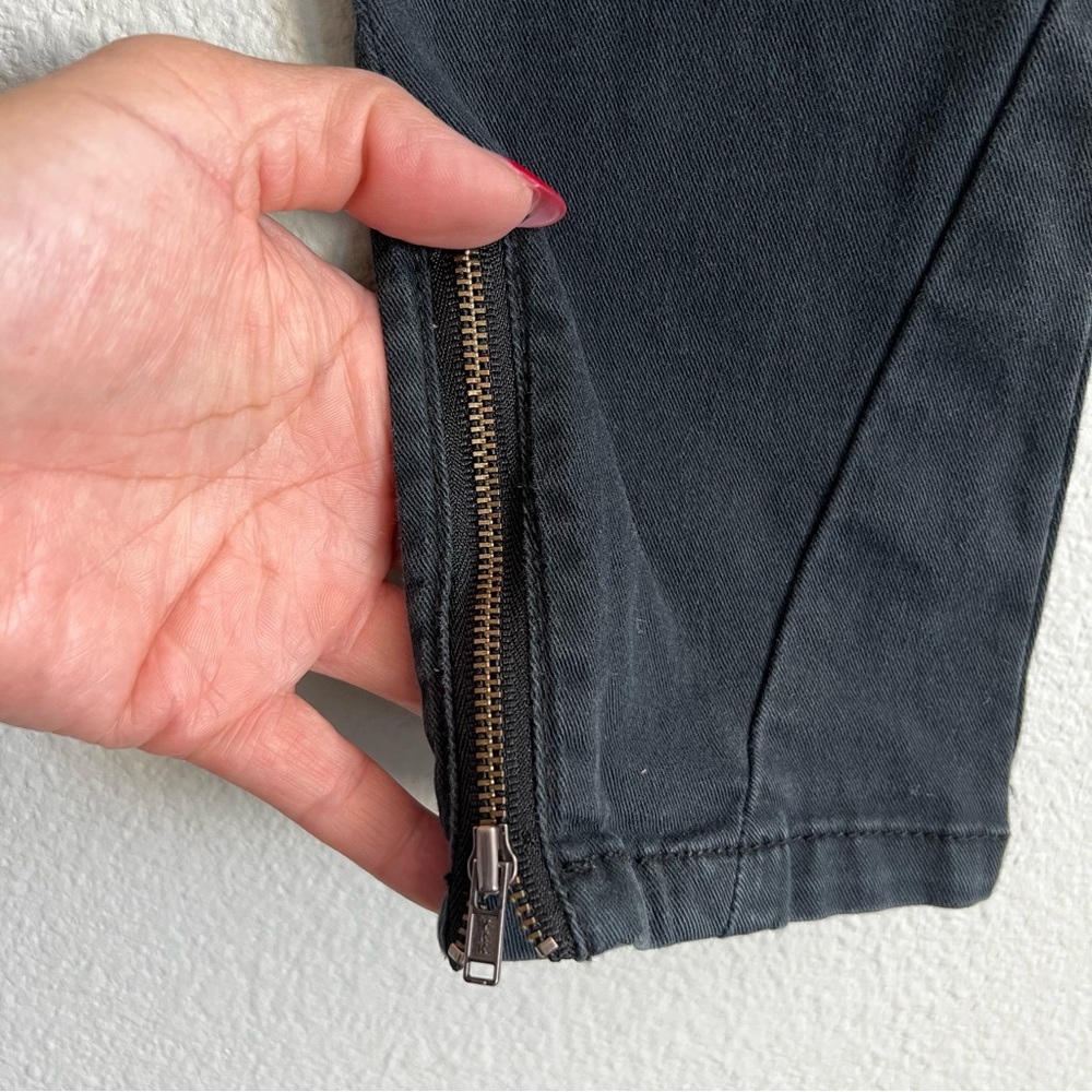 Free People Black Military Skinny Leg Cargo Pants. Size 26 - Picture 6 of 7